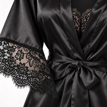 Peignoir court satin noir